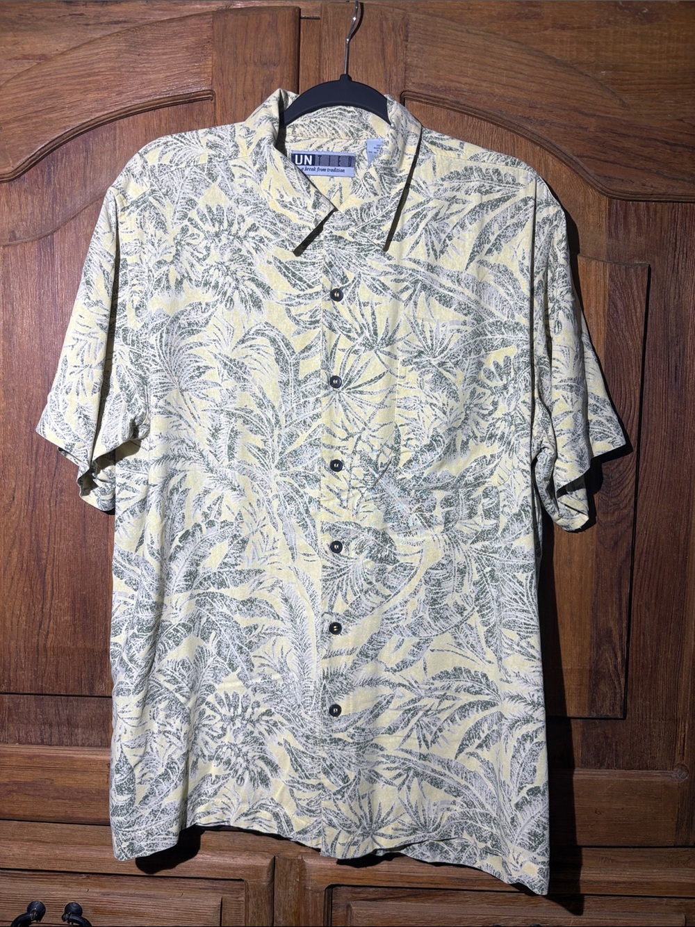Untied Yellow Palm-Print Short-Sleeve Button-Down Shirt